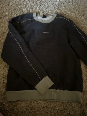 Oakley Men's Dark Charcoal Crewneck with Light Gray Trim